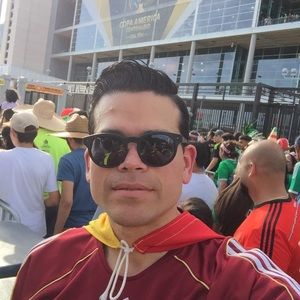 Meet your Posher, Marcos